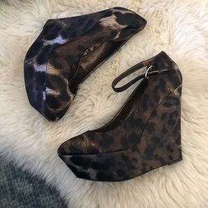 Sam Edelman animal print Quinn platform wedges - Size 8M